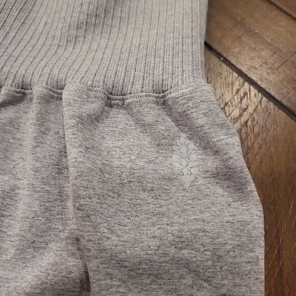 Free People Good Karma Heather Grey Leggings/Pants M/L - Picture 2 of 6